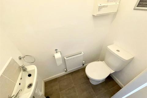 8 Baron Avenue, Ashton-under-lyne, OL6 8EF