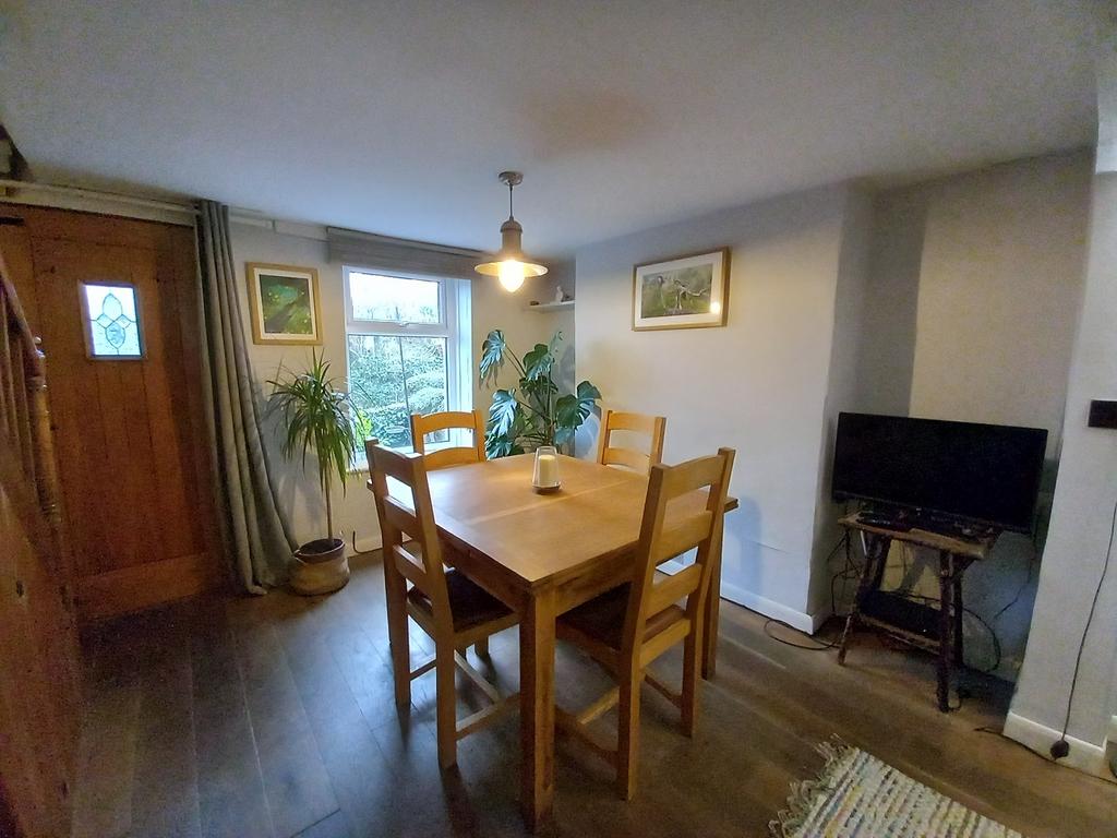 Minffordd, Bangor LL57 2 bed terraced house £149,950