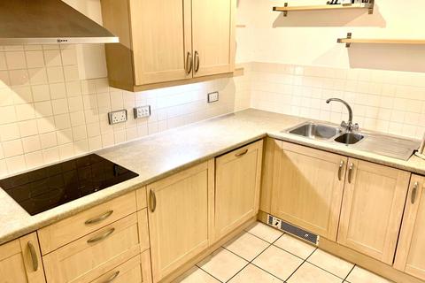 2 bedroom apartment to rent, HIGHFIELD, SO17