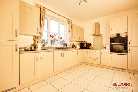 9 New Dawn View, Gloucester, GL1 5PJ
