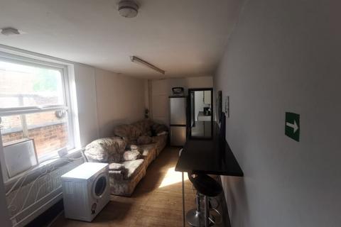 1 bedroom in a house share to rent, Room 3, Gladstone rd, Sparkhill, B11 1LL