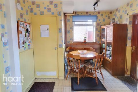 3 bedroom semi-detached house for sale - Knole Road, Wollaton