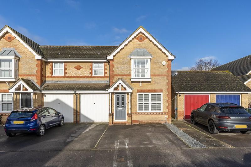 Priestfields, Fareham, Hampshire. PO14 4TF 3 bed semidetached house