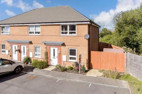 2 bedroom end of terrace house for sale, Wintergreen Gardens, Newport, Isle of Wight