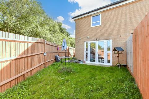 2 bedroom end of terrace house for sale, Wintergreen Gardens, Newport, Isle of Wight