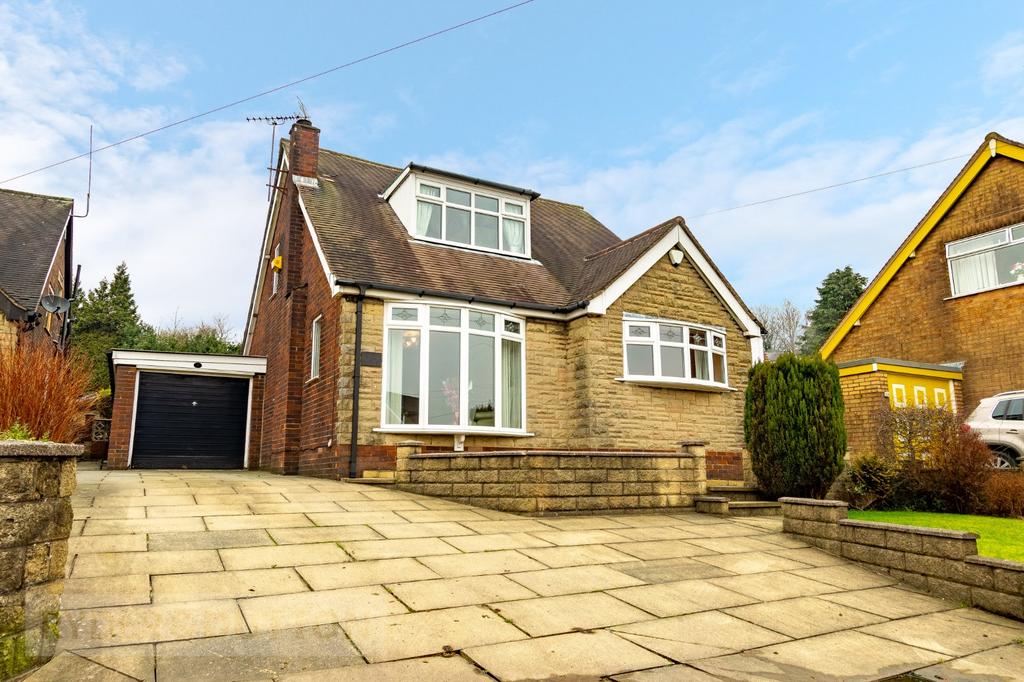 Belmont Avenue, Springhead, Saddleworth, OL4 2 bed detached house for sale £325,000