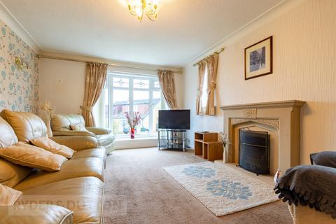 3 bedroom detached house for sale - Belmont Avenue, Springhead, Saddleworth, OL4