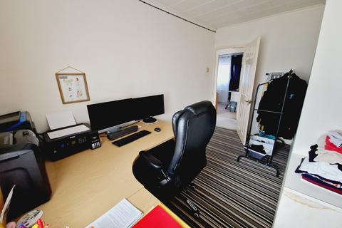 39 Broseley Road, Romford, RM3 9BD