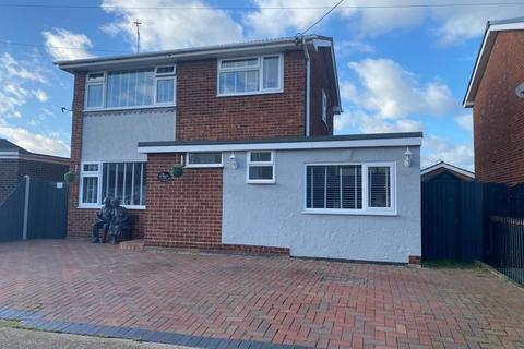 3 bedroom detached house for sale, Taranto Road, Canvey Island