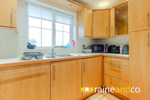 10 Dragon Road, Hatfield, AL10 9LX