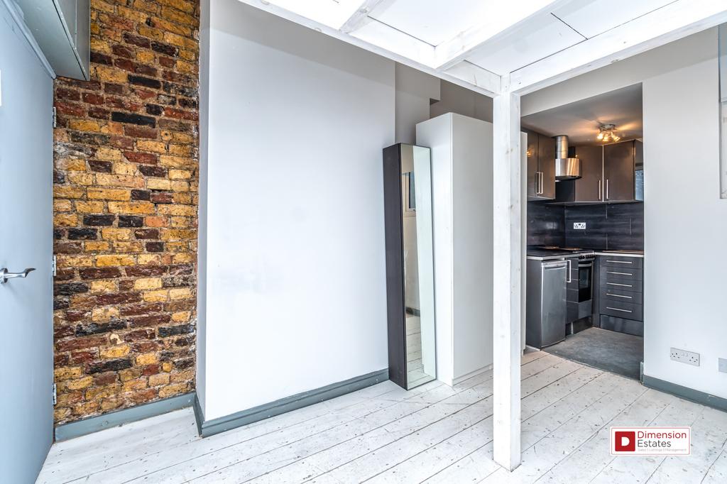 Upper Clapton Road, Upper Clapton, Hackney, E5 Studio £1,150 pcm (£