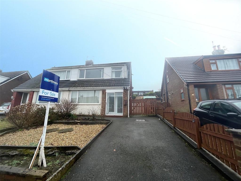 Cornwall Road, Rishton, Blackburn... 2 bed semidetached house £170,000