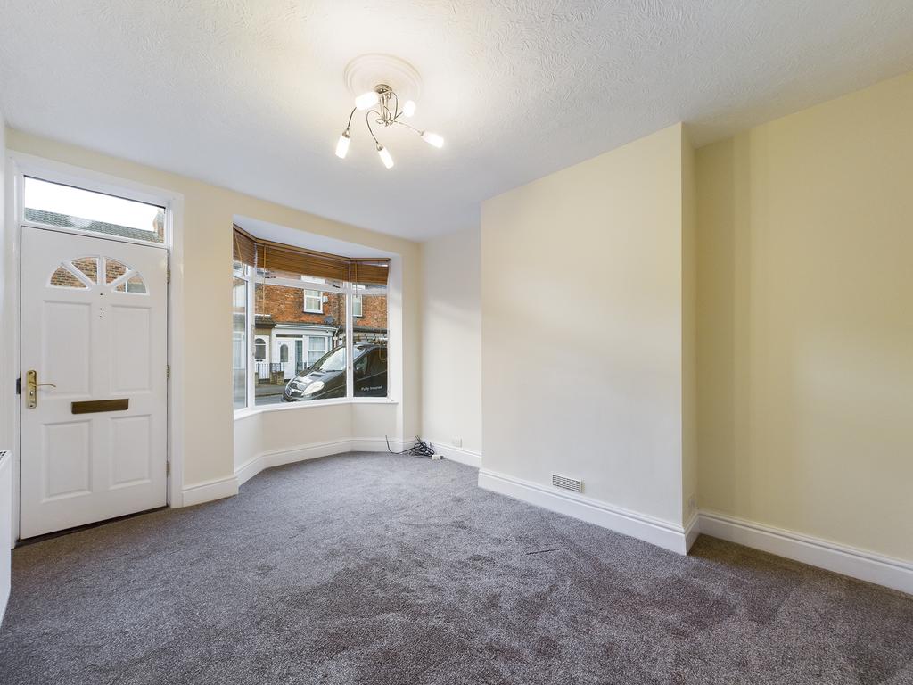 Wainfleet Avenue, Cottingham, HU16 2 bed terraced house £625 pcm (£