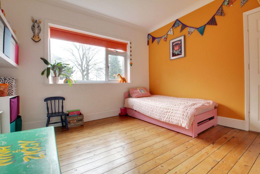 Bedroom 2 (Double)