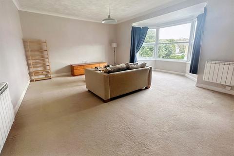Flat 3, 26 Surrey Road, Bournemouth, BH4 9BX