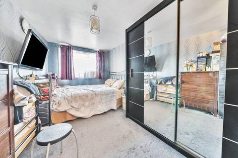 2 bedroom flat for sale - Old Farm Road, East Finchley, London, N2