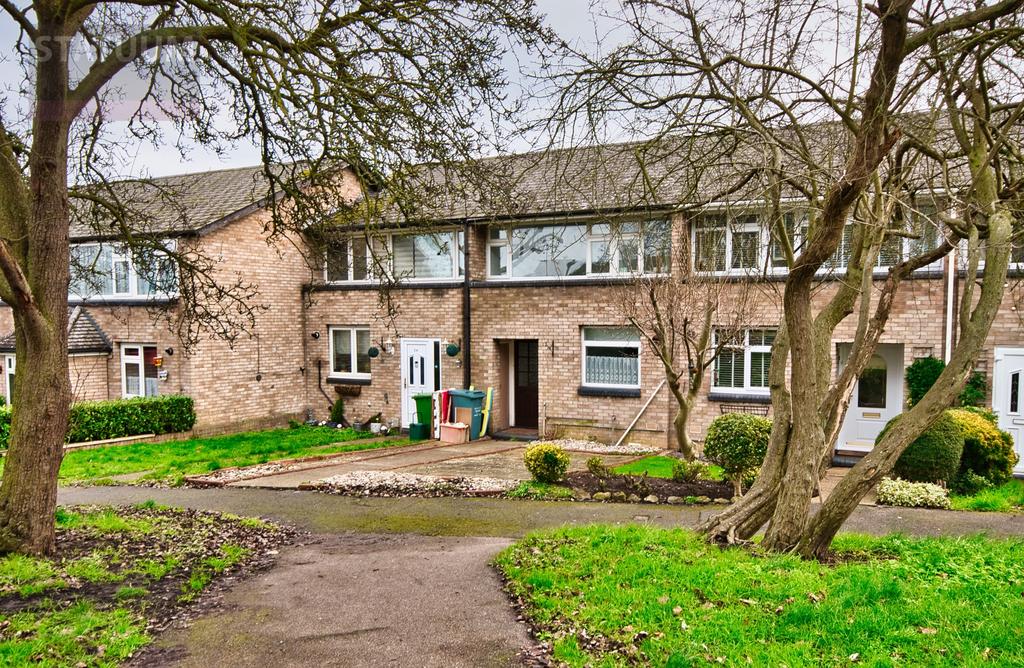 Raphaels, Basildon, Essex, SS15 3 bed terraced house £1,450 pcm (£335 pw)