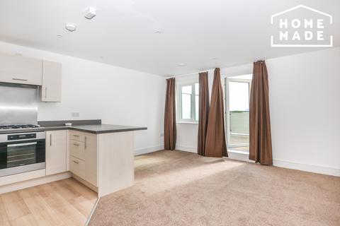 2 bedroom flat to rent - West Plaza, Staines-Upon-Thames, TW19