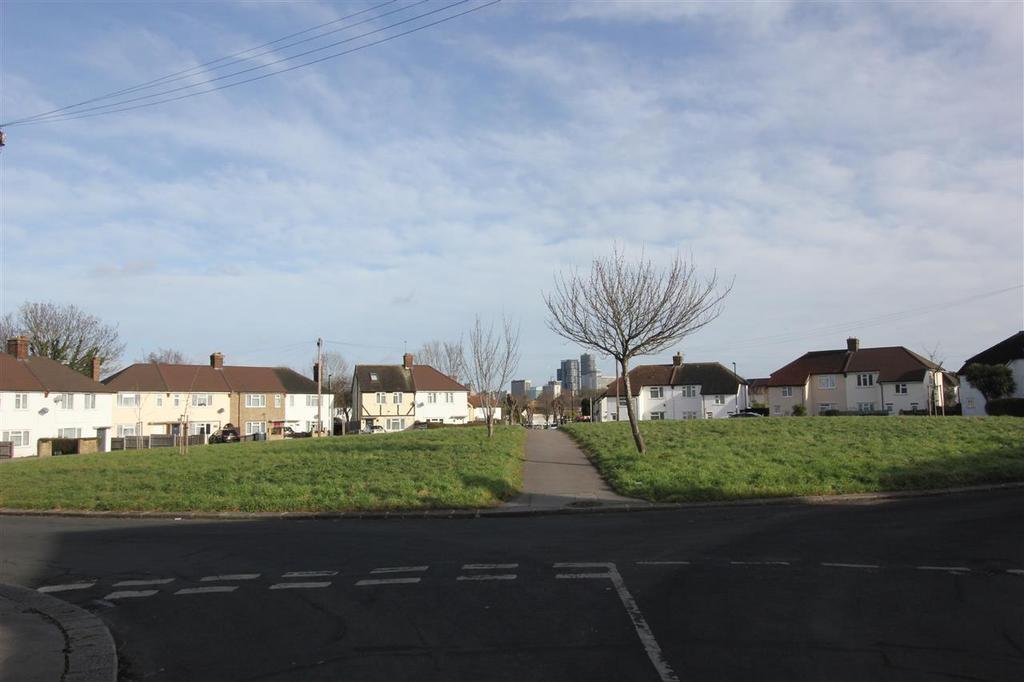 Houlder Crescent