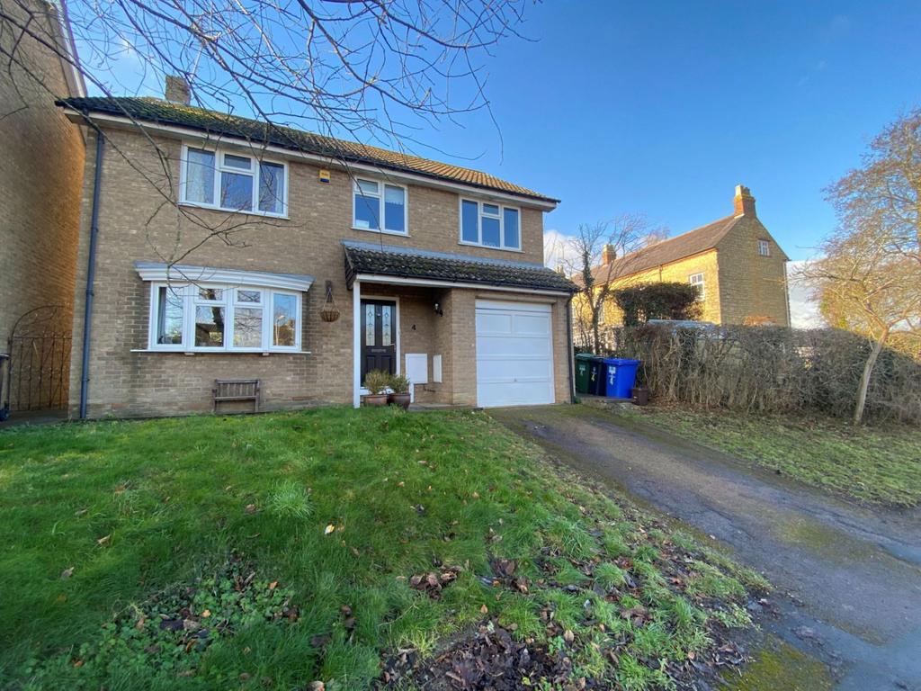 Bridge Meadow, Denton, Northampton NN7 1DA 4 bed detached house £400,000