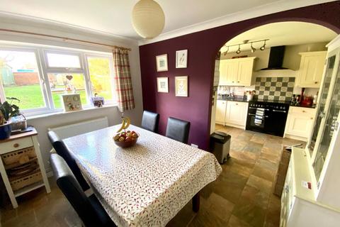 4 Bridge Meadow, Denton, Northampton, NN7 1DA