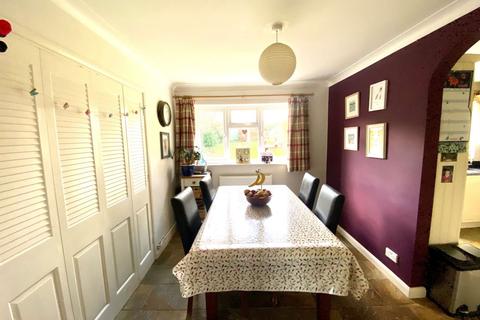 4 Bridge Meadow, Denton, Northampton, NN7 1DA