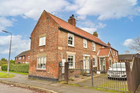 3 bedroom detached house for sale - Church Side, Barrow-Upon-Humber, Lincolnshire, DN19