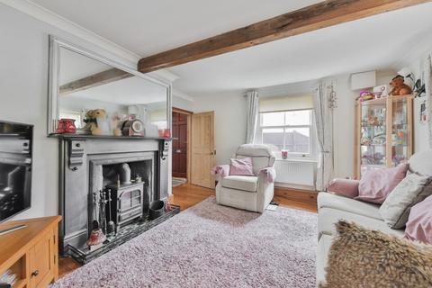Church Villa Church Side, Barrow-upon-humber, DN19 7AB