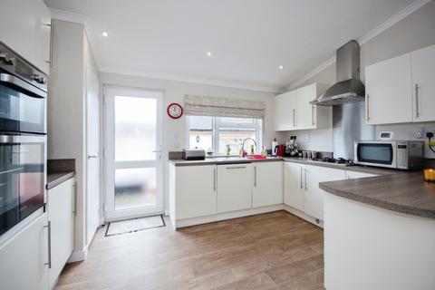 2 bedroom park home for sale, Silver Mists Park, St Leonards, Dorset, BH24