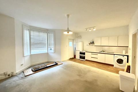 2 bedroom flat to rent, Pyrland Road, N5