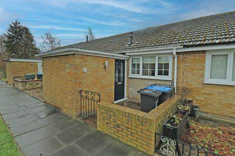 2 bedroom bungalow for sale - Kepwick Close, Tollesby, Middlesbrough, TS5