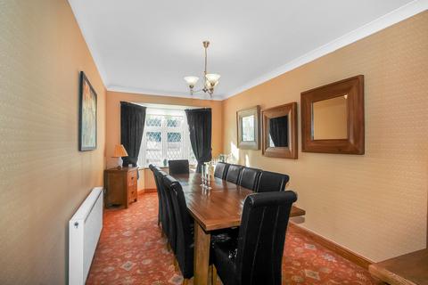 40 Onslow Gardens, South Croydon, CR2 9AT