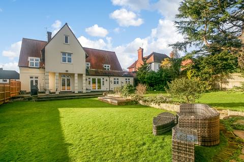 40 Onslow Gardens, South Croydon, CR2 9AT