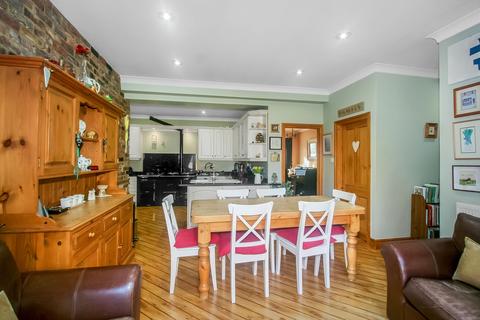 40 Onslow Gardens, South Croydon, CR2 9AT