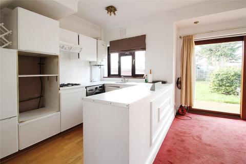 3 bedroom end of terrace house to rent - Beechfield Gardens, Romford, RM7