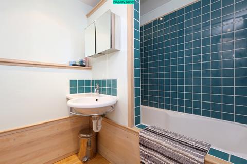 2 bedroom maisonette for sale, Rowan Walk, London, N19 5XL