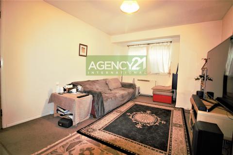 27 Agate Close, London, E16 3TU