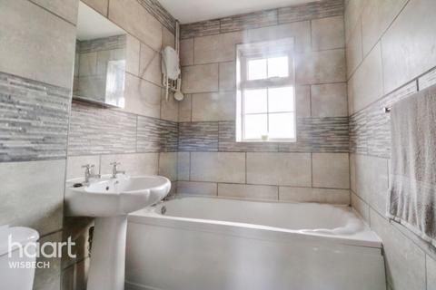 28 The Russets, Upwell, Wisbech, PE14 9AJ