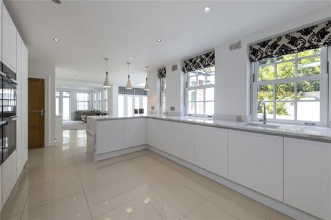 Hedleigh Grange The Downs, Leatherhead, KT22 8LB