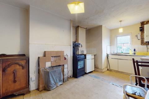 28 Chestnut Avenue North, London, E17 3NF