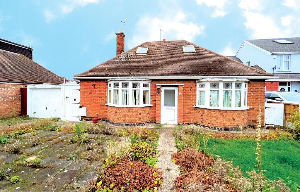 62 Colby Road, Thurmaston, Leicester 4 bed detached bungalow £150,000