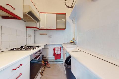 Flat B, 108 Hervey Road, London, SE3 8BX
