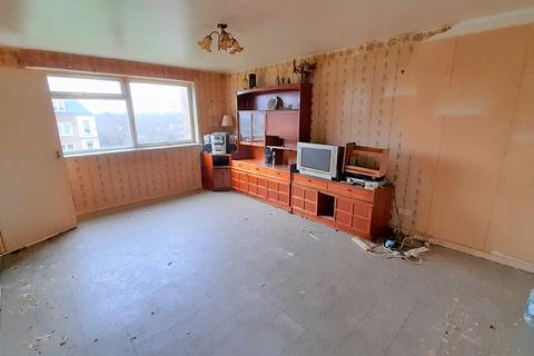 Flat 4, Benwick Court Croydon Road, London, SE20 7SS