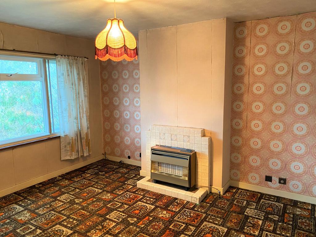 62 Brunel Road, Maidenhead 2 bed £80,000