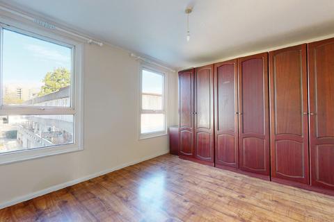 46 Mangold Way, Erith, DA18 4DE