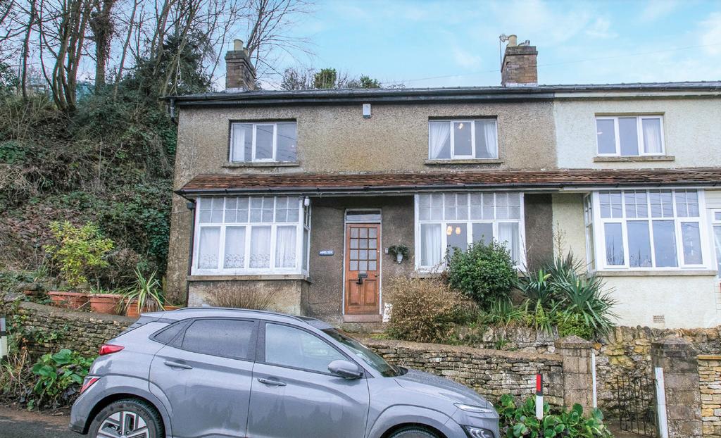 Homeleigh, Butterrow Hill, Stroud... 3 bed semidetached house £140,000
