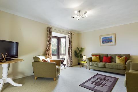 2 bedroom flat for sale - Folland Court, West Cross, Swansea, SA3