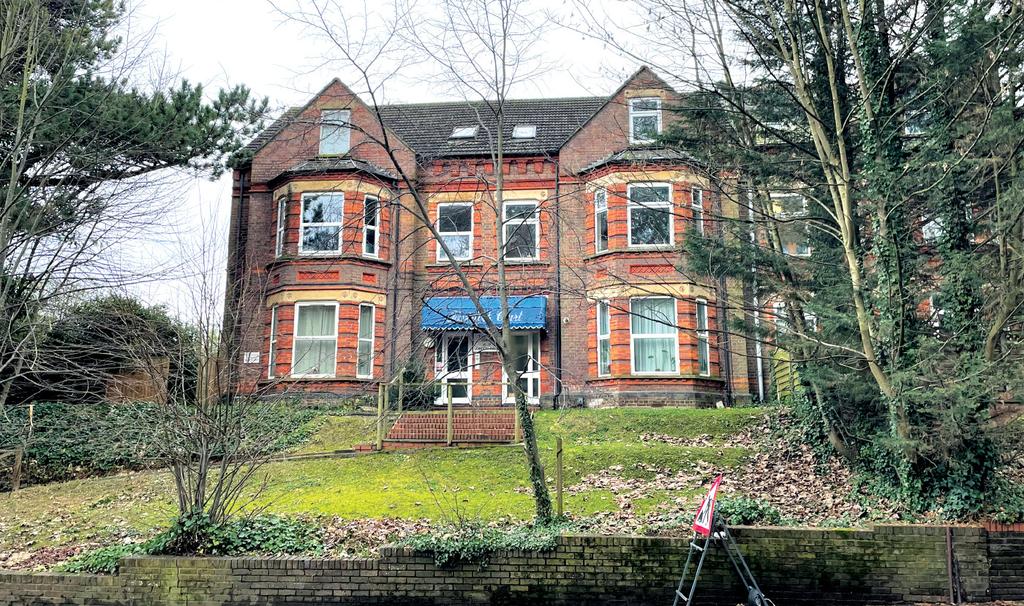 Flat 5, Tavistock Court, London Road... 1 bed flat £60,000