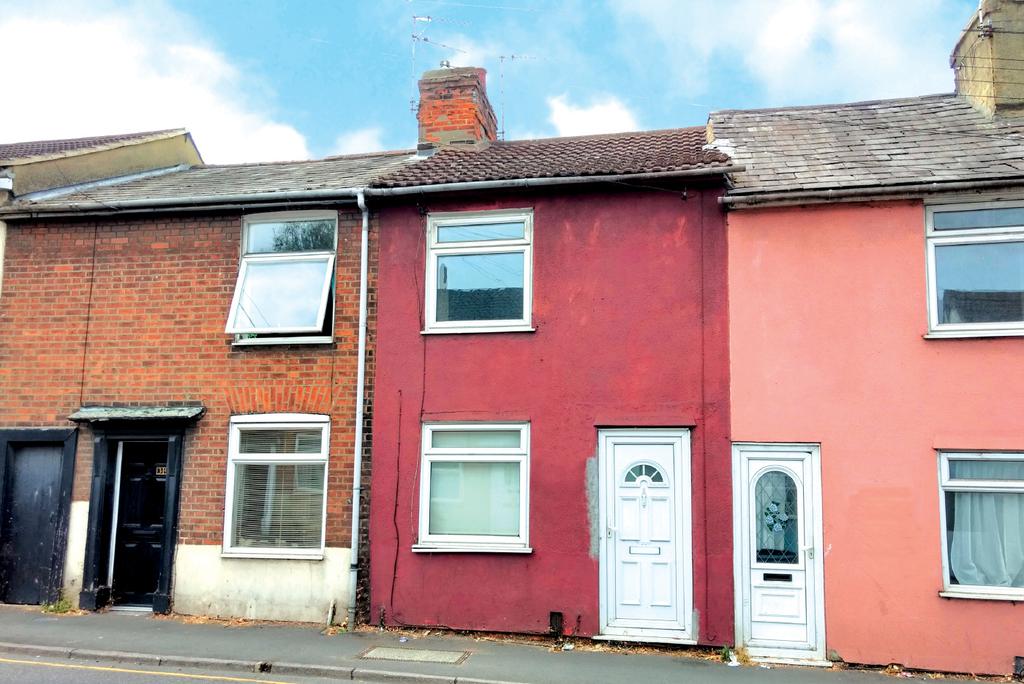 37 Brook Street, Colchester, Essex 2 bed terraced house £95,000