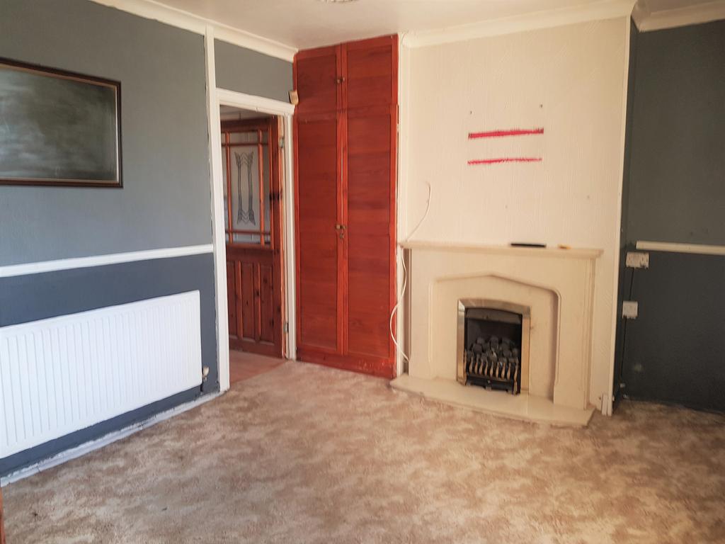 166 Powys Avenue, Townhill, Swansea 2 bed semidetached house £35,000